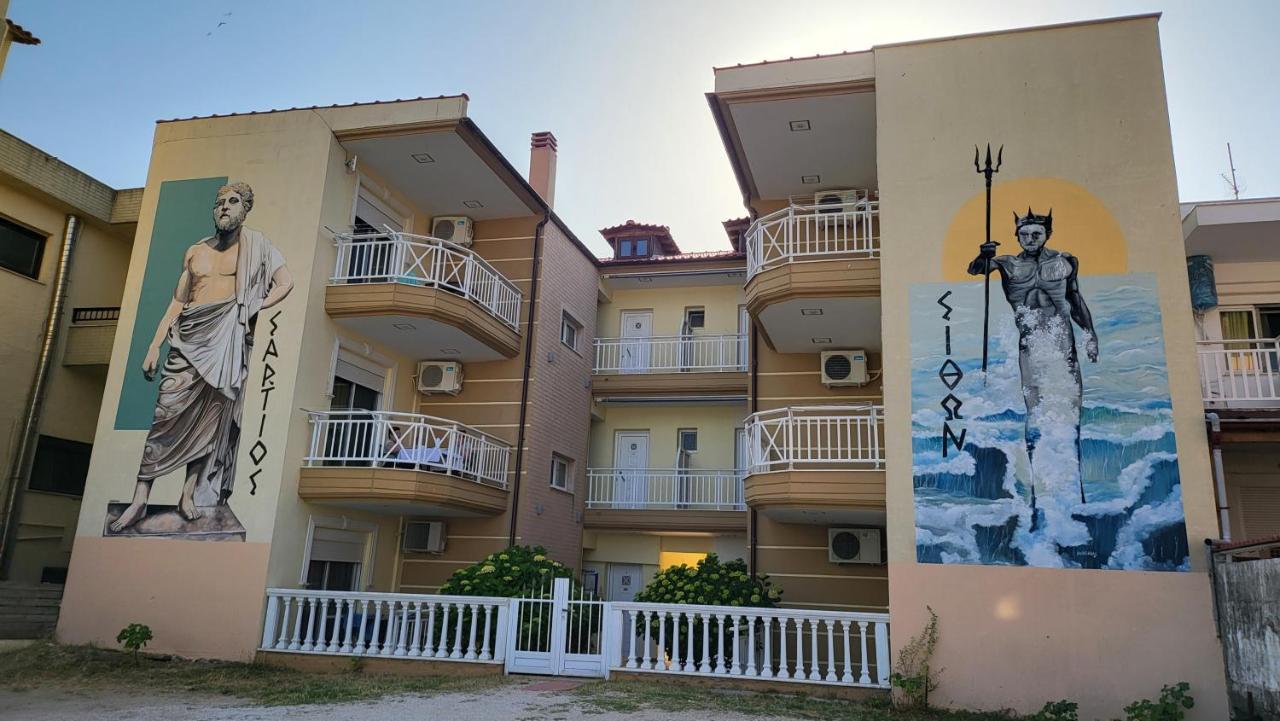 House Spanos سارتي المظهر الخارجي الصورة
